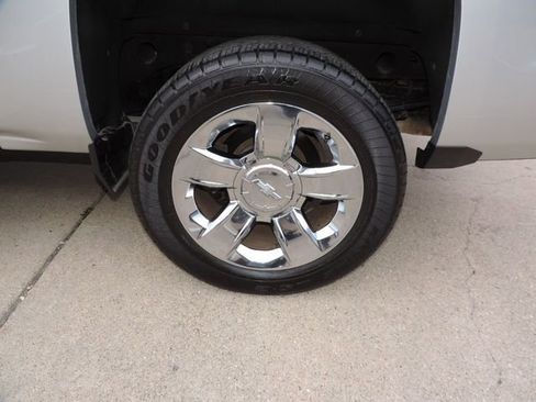 Used 2017 Chevrolet Silverado 1500 LTZ w/ Sport Package image 15