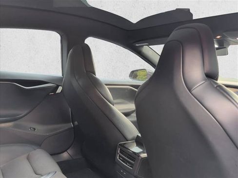 Used 2018 Tesla Model S 75D AWD/4WD image 24