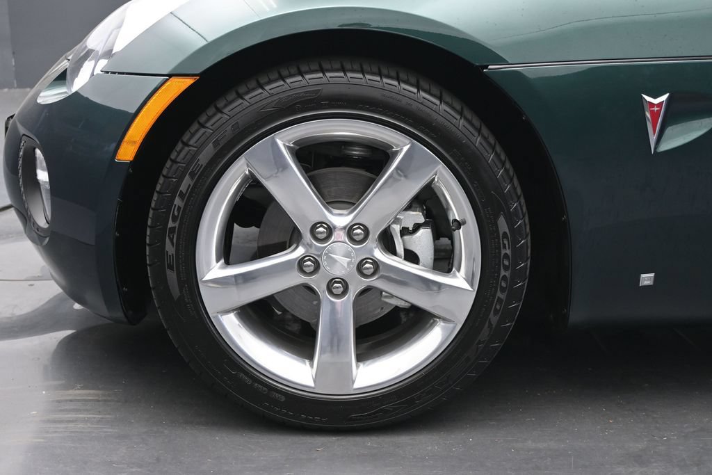 Used 2007 Pontiac Solstice GXP w/ Premium Package RWD image 22