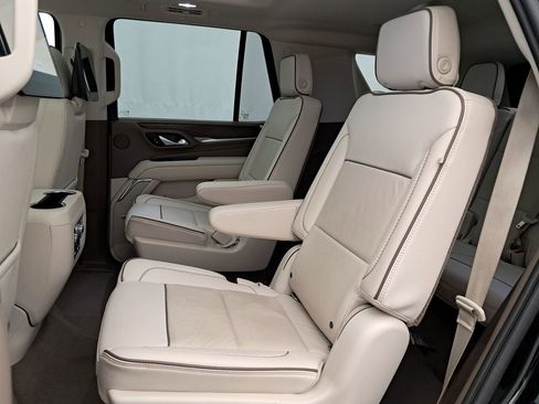 Used 2021 GMC Yukon Denali w/ Denali Premium Package image 45