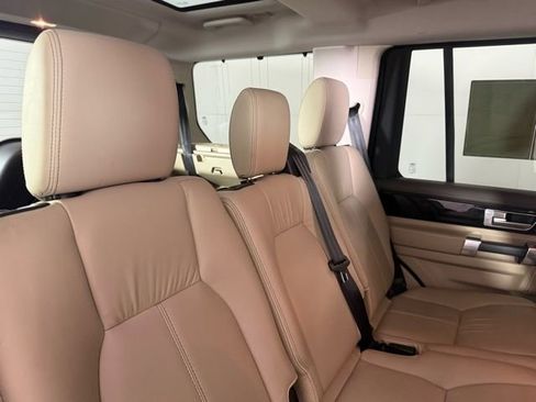 Used 2016 Land Rover LR4 HSE LUX image 29