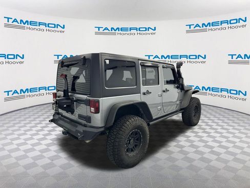 Used 2017 Jeep Wrangler Unlimited Sport w/ Connectivity Group AWD/4WD image 5