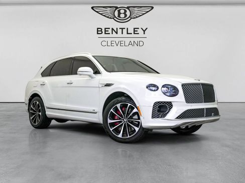 Used 2022 Bentley Bentayga AWD/4WD image 1