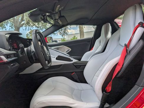Used 2024 Chevrolet Corvette Stingray Preferred Conv w/ Z51 Performance Package RWD image 17