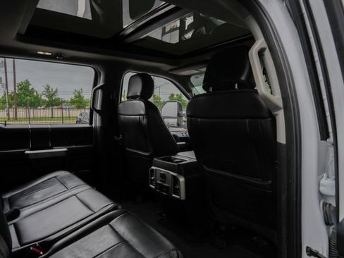 Used 2020 Ford F250 Lariat w/ Tremor Off-Road Package AWD/4WD image 38