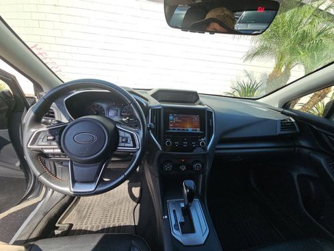 Used 2019 Subaru Crosstrek 2.0i Premium w/ Moonroof Package AWD/4WD image 9