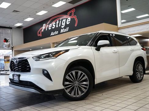 Used 2021 Toyota Highlander Platinum image 23