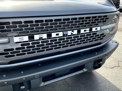 Used 2022 Ford Bronco Badlands image 35