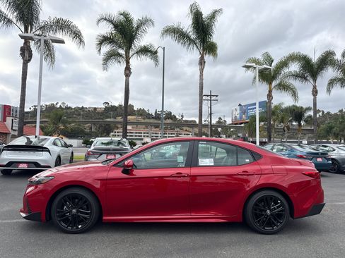 New 2026 Toyota Camry SE FWD image 4