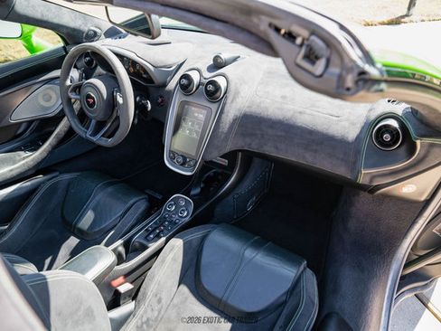 Used 2018 McLaren 570S Spider image 90