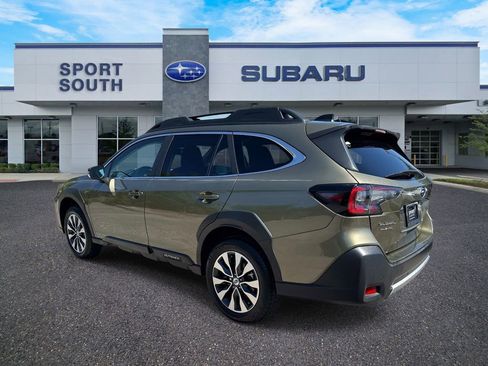 Used 2025 Subaru Outback Limited w/ Tech Package 3 AWD/4WD image 5