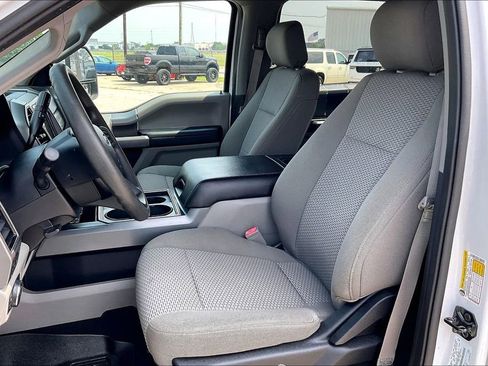 Used 2019 Ford F250 XLT w/ XLT Premium Package AWD/4WD image 18