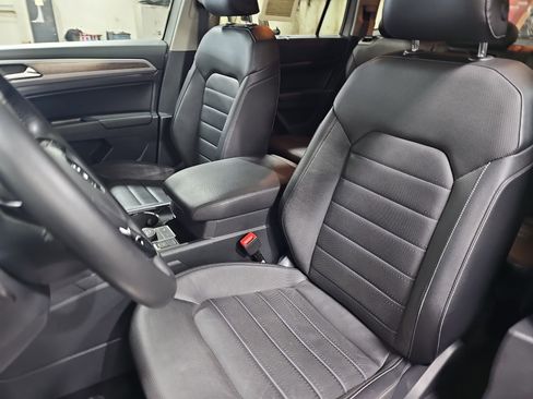 Used 2019 Volkswagen Atlas SEL Premium AWD/4WD image 16