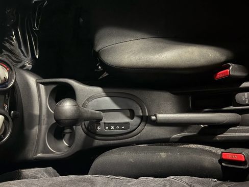 Used 2014 Nissan Versa S Plus FWD image 12