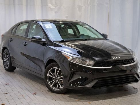 Used 2023 Kia Forte LXS w/ LXS Technology Package image 1
