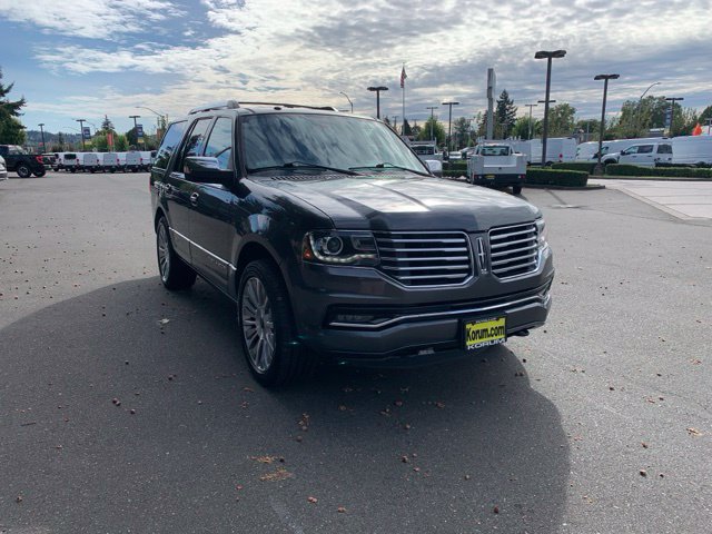 Used 2015 Lincoln Navigator 4WD image 8