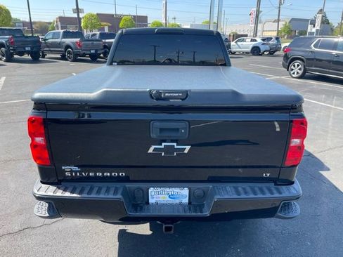 Used 2018 Chevrolet Silverado 1500 LT w/ Midnight Edition image 7