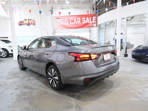Used 2022 Nissan Altima 2.5 SV image 8