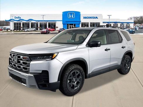 New 2026 Honda Pilot TrailSport image 7