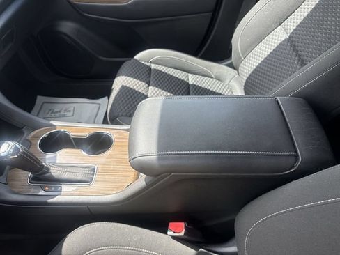 Used 2019 GMC Acadia SL FWD image 22