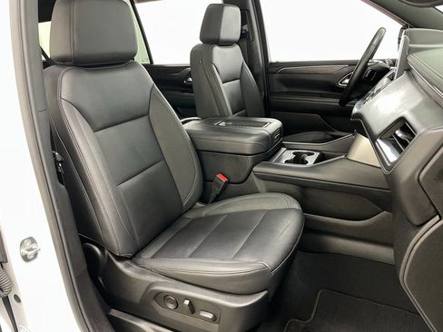 Certified 2024 Chevrolet Suburban Z71 w/ Luxury Package image 46