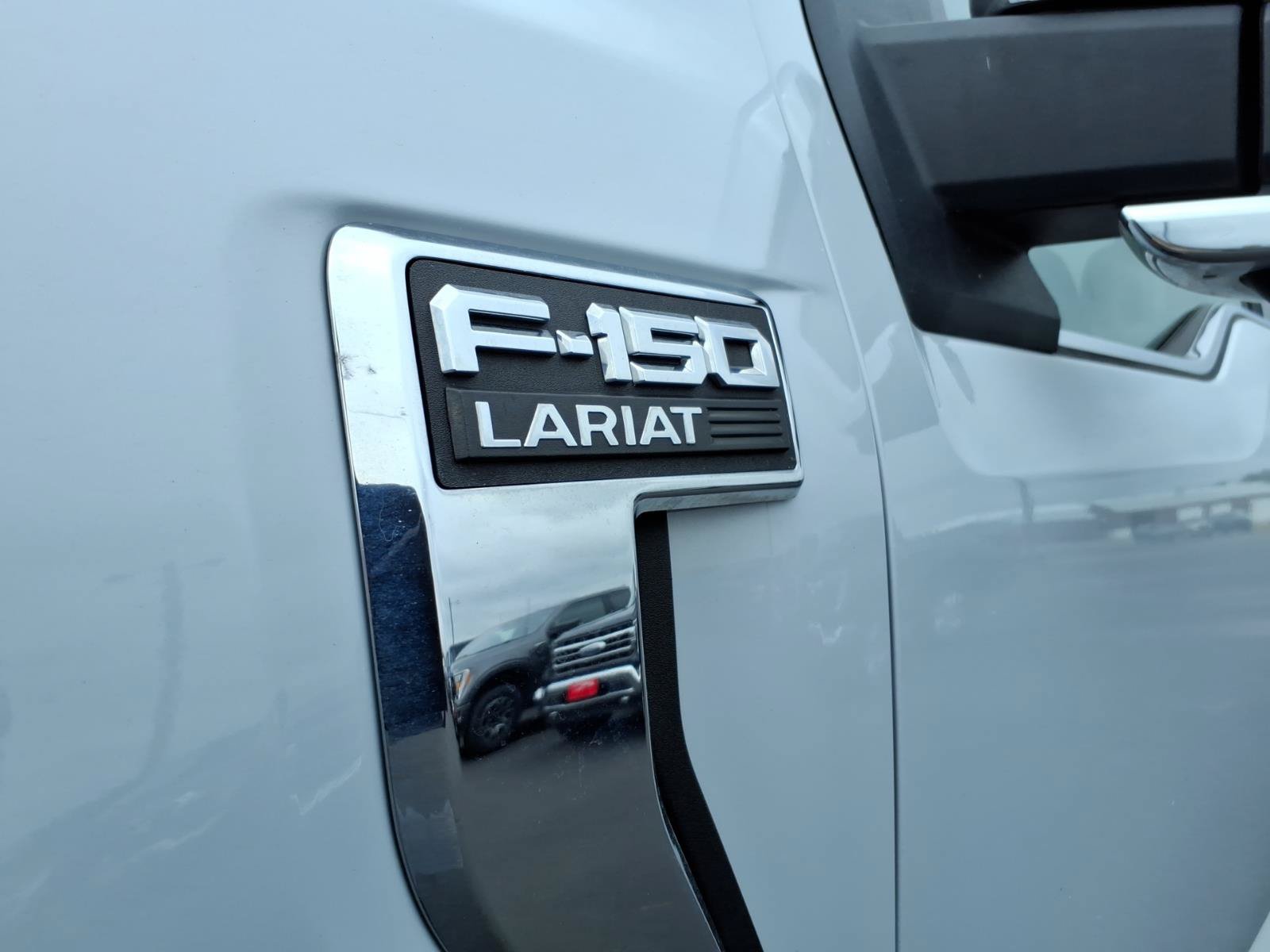 Used 2021 Ford F150 Lariat w/ Equipment Group 502A High AWD/4WD image 2