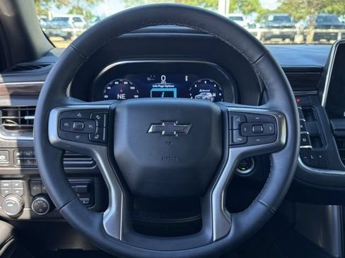 Used 2024 Chevrolet Tahoe Z71 w/ Luxury Package AWD/4WD image 13