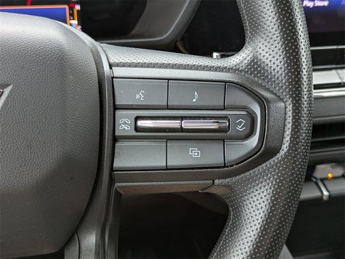 Used 2023 Chevrolet Colorado W/T image 24