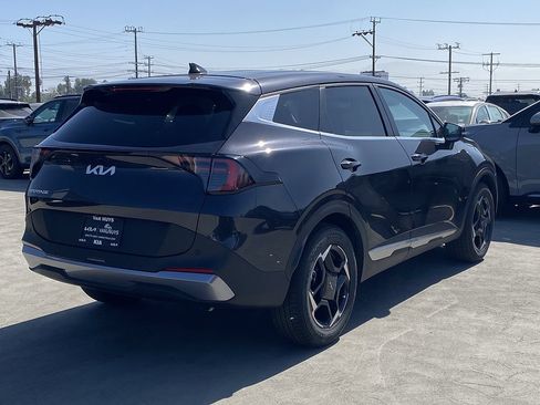 New 2026 Kia Sportage EX FWD image 3