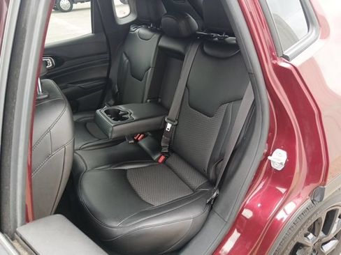 Used 2022 Jeep Compass Latitude FWD image 12