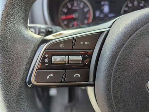 Used 2021 Kia Sportage LX image 12
