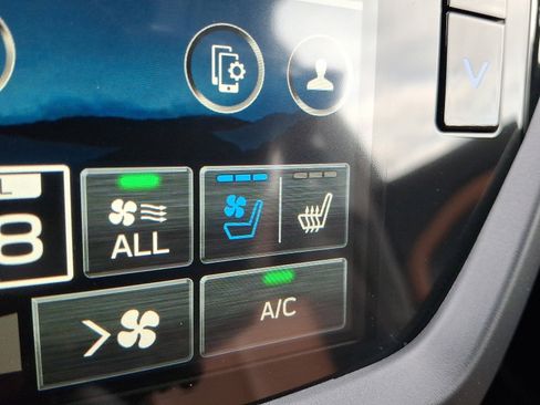 New 2025 Subaru Forester Touring image 17