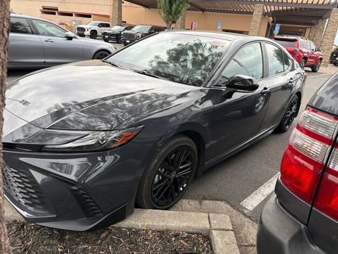 Certified 2025 Toyota Camry SE FWD image 18