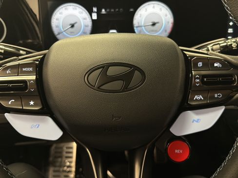 Used 2025 Hyundai Elantra N FWD image 15