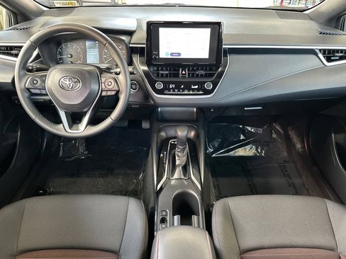 Used 2023 Toyota Corolla SE w/ SE Premium Package FWD image 14