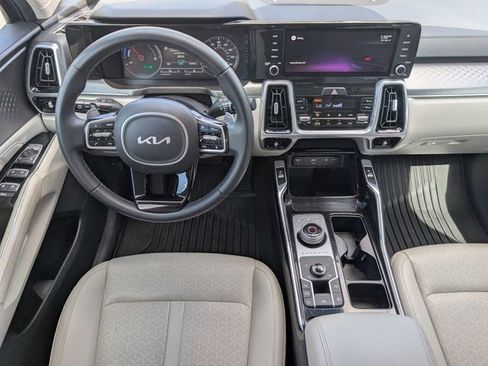 Used 2022 Kia Sorento SX image 6