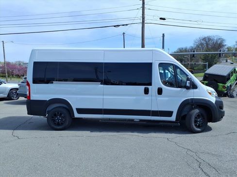 New 2026 RAM ProMaster 2500 w/ Quick Order Package 22H SLT+ FWD image 3