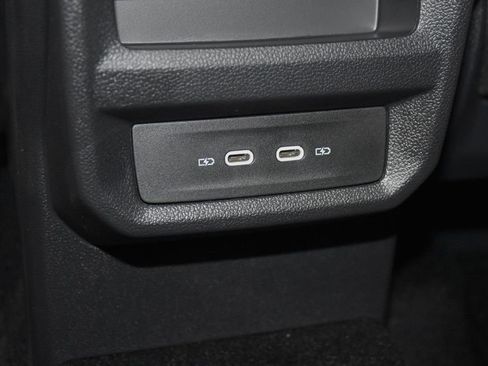 New 2026 Volkswagen Taos SE AWD/4WD image 27