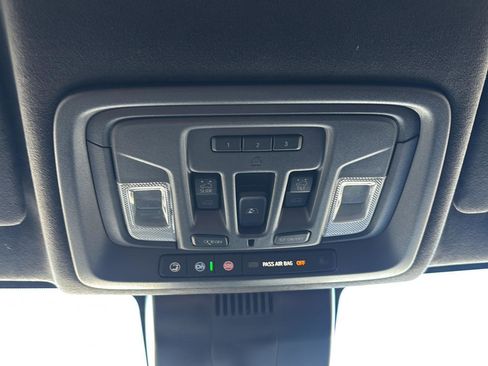 Used 2025 GMC Sierra 1500 Denali Ultimate image 34