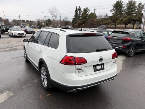 Used 2017 Volkswagen Golf Alltrack SEL image 8