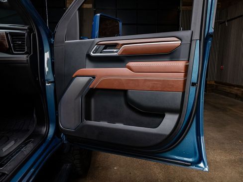 Used 2025 GMC Sierra 2500 Denali Ultimate w/ Max Trailering Package image 34