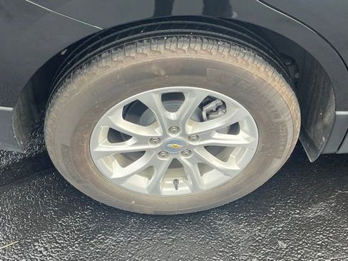 Used 2021 Chevrolet Equinox LS w/ LS Convenience Package image 10