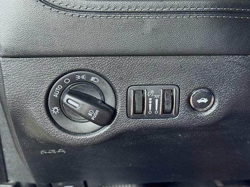 Used 2022 Dodge Charger R/T w/ Plus Group RWD image 19