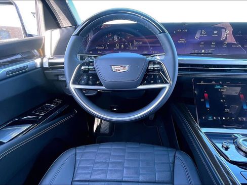 New 2026 Cadillac Escalade Platinum Sport AWD/4WD image 13