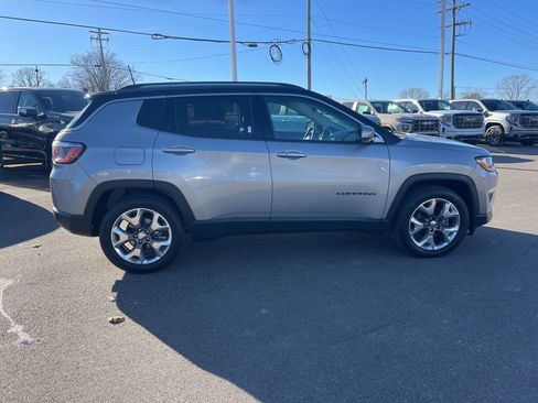 Used 2020 Jeep Compass Limited image 6