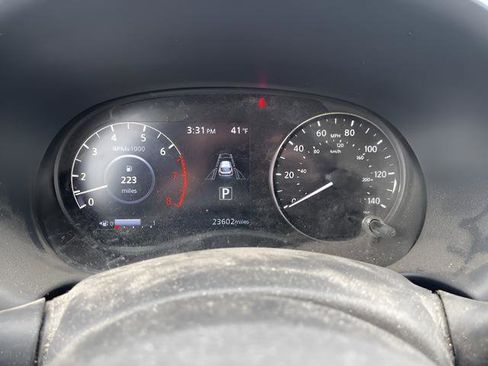 Used 2024 Nissan Kicks SR w/ SR Premium Package image 9