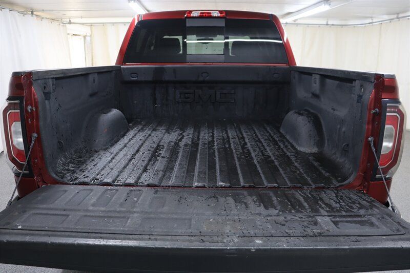 Used 2018 GMC Sierra 1500 SLT w/ SLT Premium Package AWD/4WD image 31