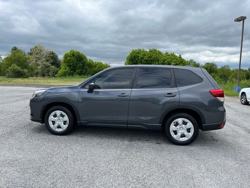 Used 2023 Subaru Forester AWD/4WD image 6