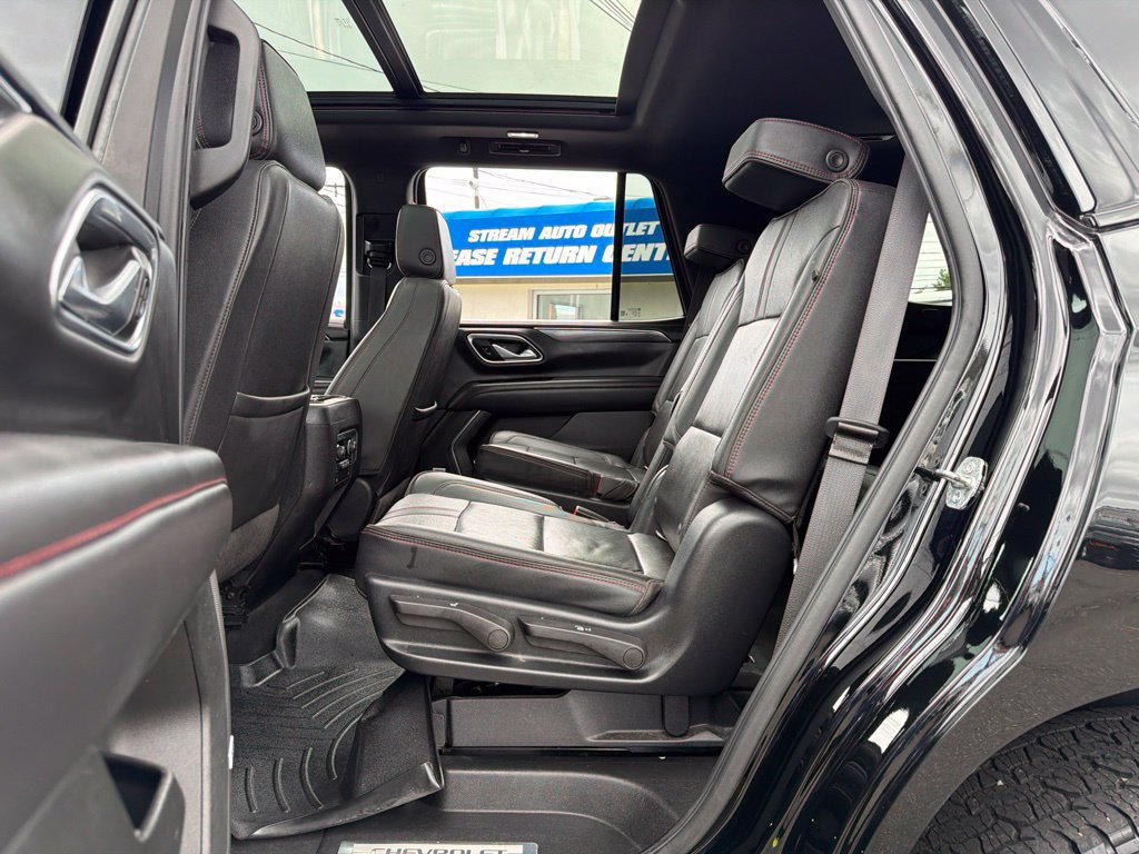 Used 2022 Chevrolet Tahoe RST w/ Luxury Package AWD/4WD image 39