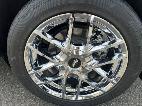 Used 2017 Ford Escape Titanium AWD/4WD image 33